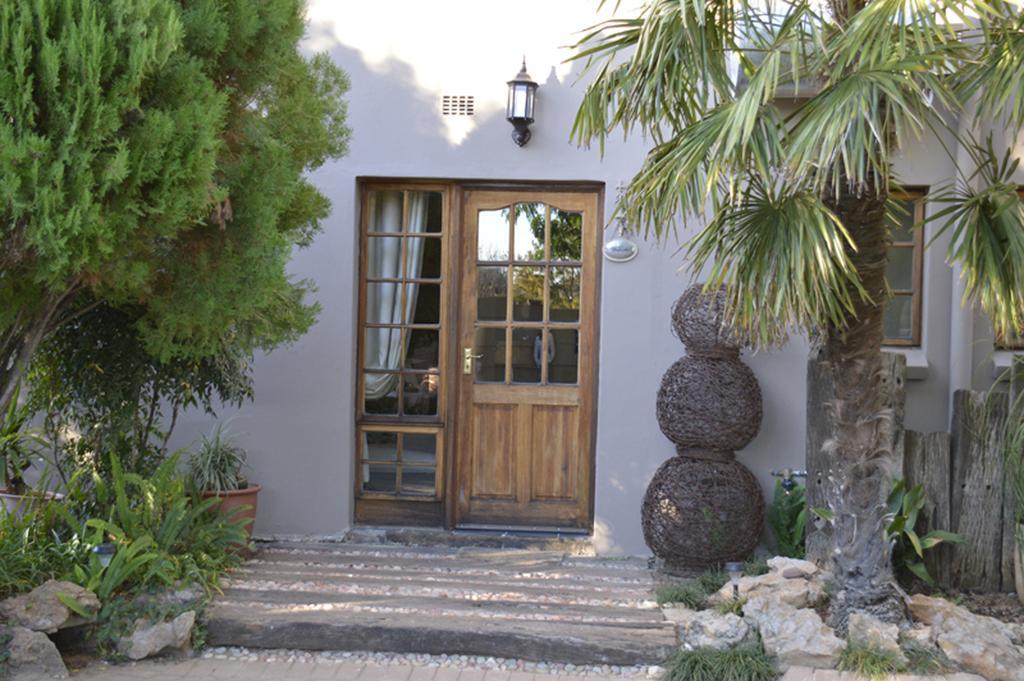 Two Bells Guest House Bloemfontein Esterno foto